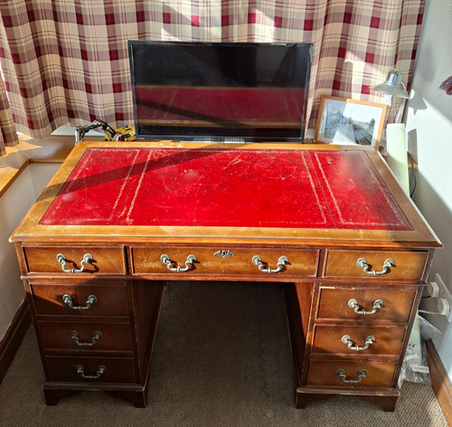 Wooden pedestal office desk - pedestal,